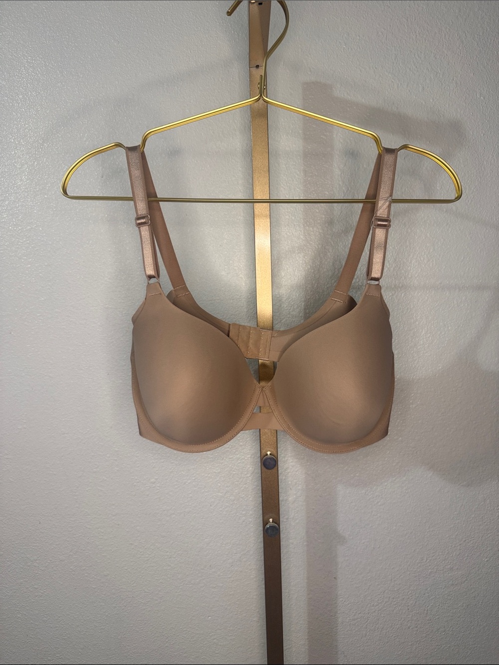 WARNERS- Smooth Nude T-Shirt Underwire Bra- 38C- NWT